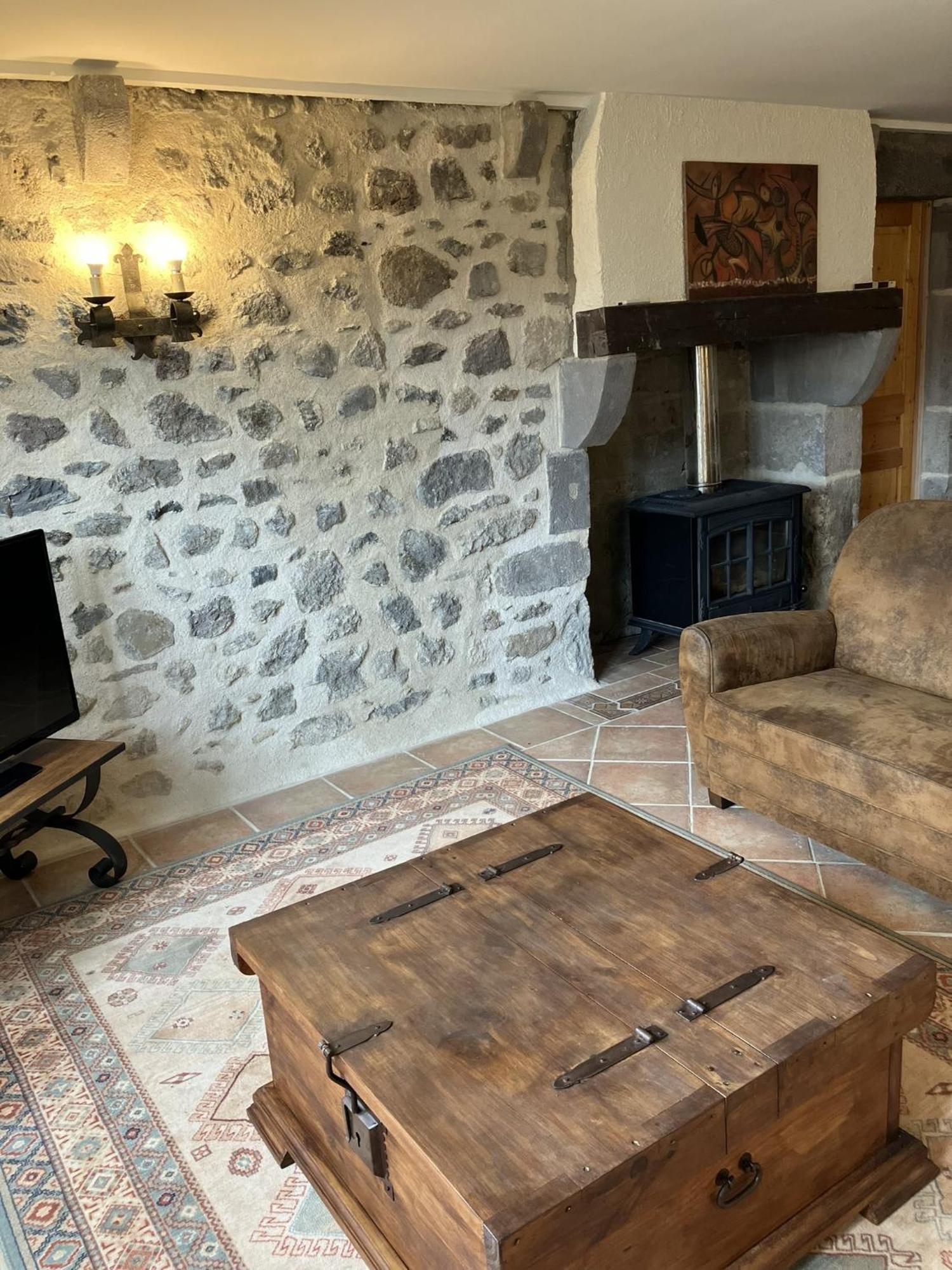 Maison De Varennes Chambon-sur-Lac Rum bild